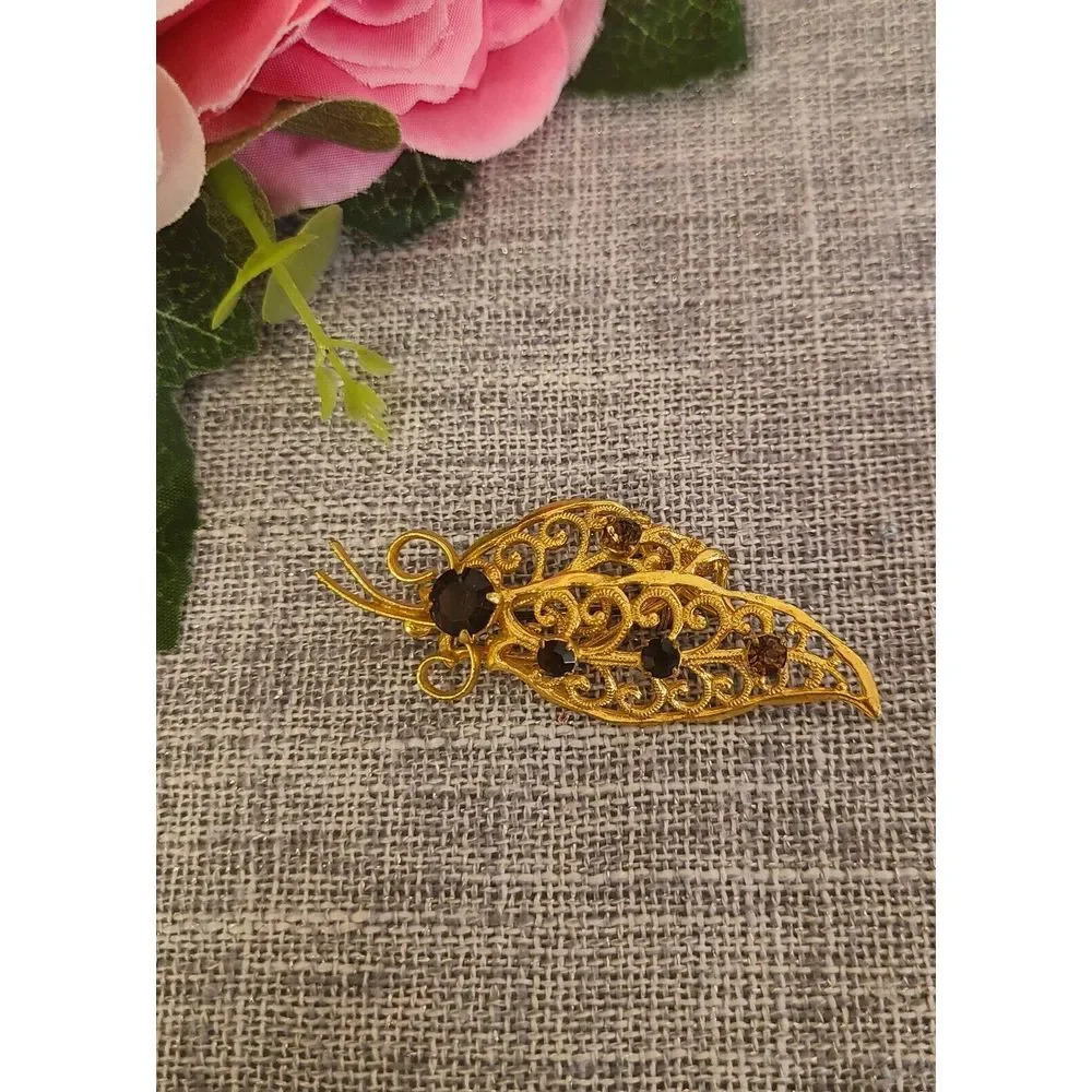 Vintage‎ Filigree Leafs Brooch With 5 Rhinestones, 1960's-1970's